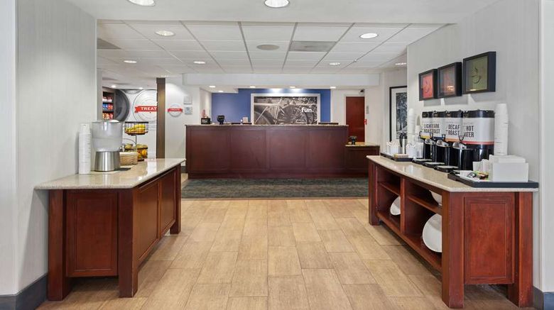 <b>Hampton Inn Rock Hill Lobby</b>. Images powered by <a href="https://iceportal.shijigroup.com/" title="IcePortal" target="_blank">IcePortal</a>.