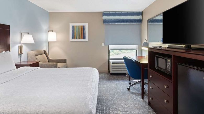 <b>Hampton Inn Rock Hill Room</b>. Images powered by <a href="https://iceportal.shijigroup.com/" title="IcePortal" target="_blank">IcePortal</a>.