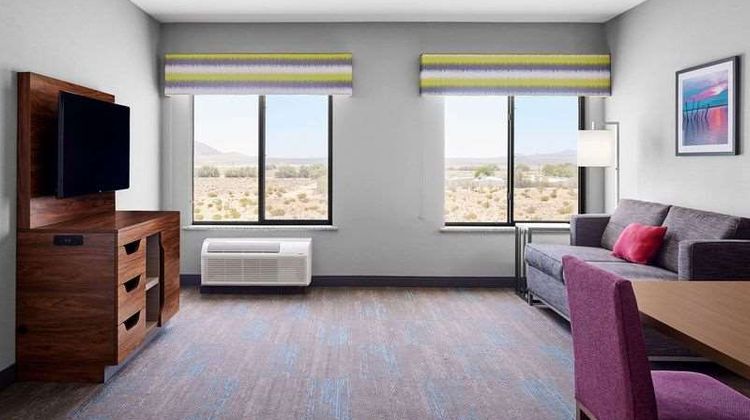 Hampton Inn & Suites Ridgecrest Room