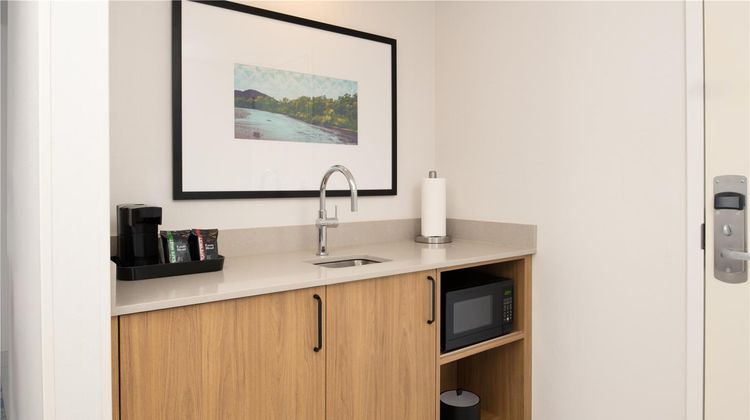 Hampton Inn & Suites Redding Other