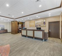 Hampton Inn & Suites Bend Lobby