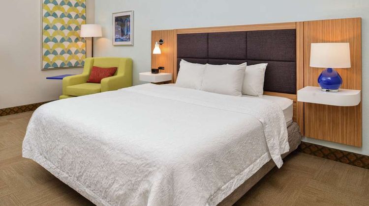 Hampton Inn Raleigh/Clayton Room