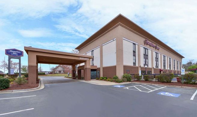 Hampton Inn Raleigh/Clayton Exterior