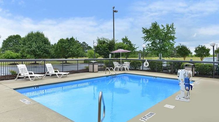 Hampton Inn Raleigh/Clayton Pool