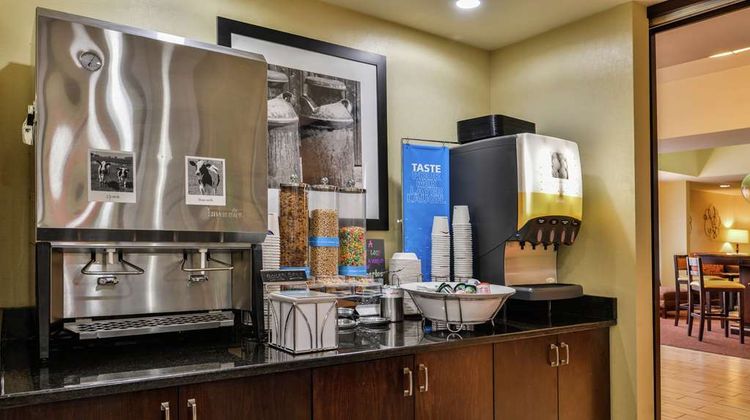Hampton Inn Raleigh/Clayton Restaurant