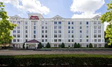 Hampton Inn & Suites Raleigh Cary Lenovo
