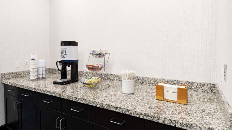 Hampton Inn & Suites Raleigh Downtown Restaurant