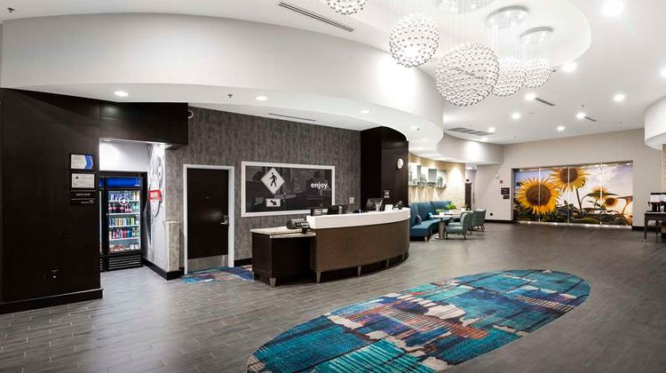 Hampton Inn & Suites Raleigh Downtown Lobby