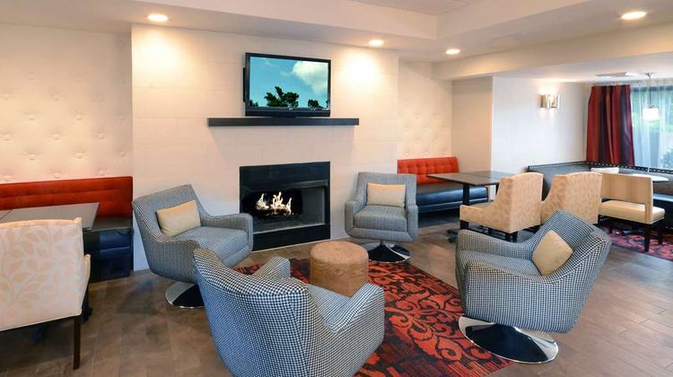 Hampton Inn Raleigh/Capital Blvd North Lobby