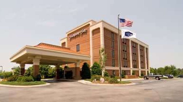 Hampton Inn Raleigh/Capital Blvd North Exterior