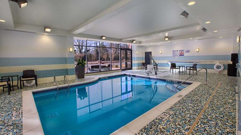 <b>Hilton Garden Inn Durham/Univ Medical Ct Pool</b>. Images powered by <a href="https://iceportal.shijigroup.com/" title="IcePortal" target="_blank">IcePortal</a>.