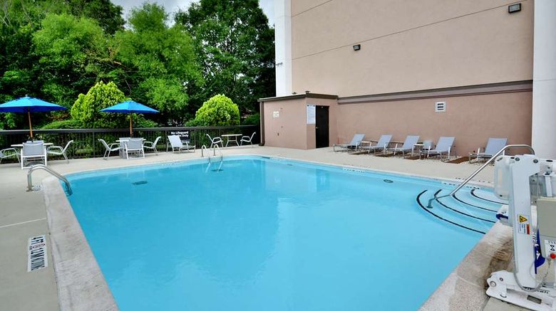 <b>Hampton Inn Raleigh-Durham Airport Pool</b>. Images powered by <a href="https://iceportal.shijigroup.com/" title="IcePortal" target="_blank">IcePortal</a>.