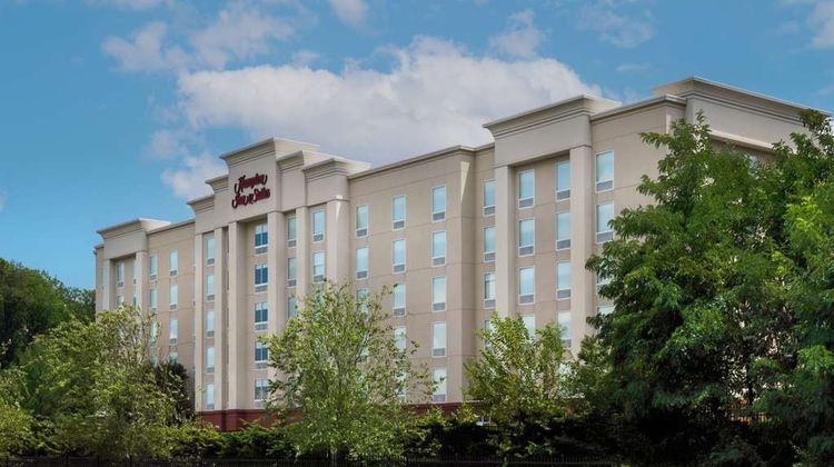 Hampton Inn & Suites Durham-North I-85 Exterior