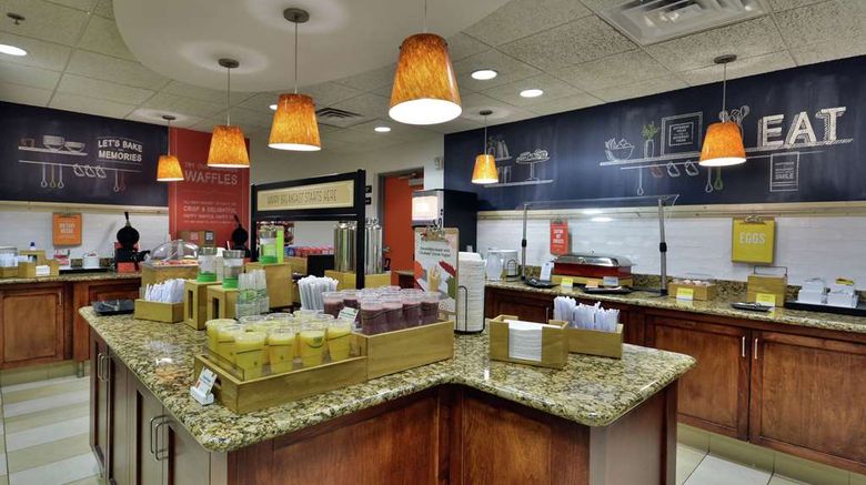 <b>Hampton Inn Raleigh Town of Wake Forest Restaurant</b>. Images powered by <a href="https://iceportal.shijigroup.com/" title="IcePortal" target="_blank">IcePortal</a>.