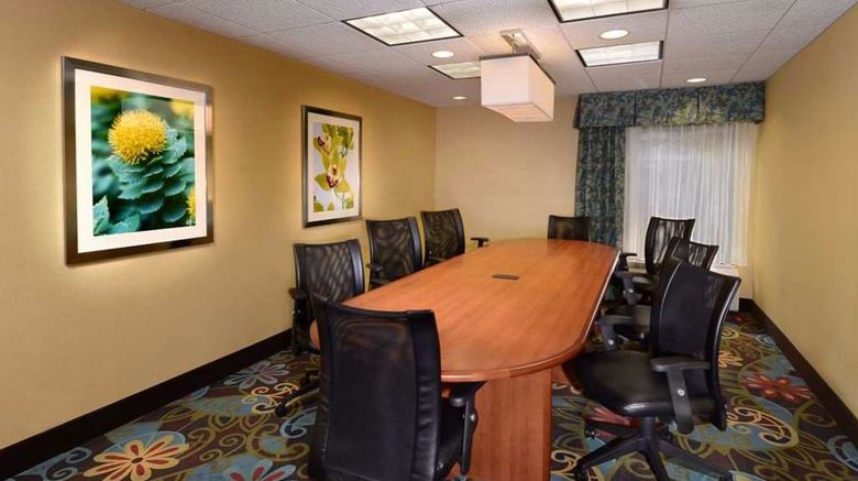 <b>Hampton Inn Raleigh Town of Wake Forest Meeting</b>. Images powered by <a href="https://iceportal.shijigroup.com/" title="IcePortal" target="_blank">IcePortal</a>.