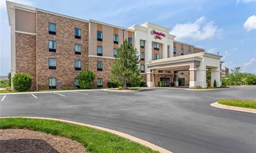 Hampton Inn DeKalb