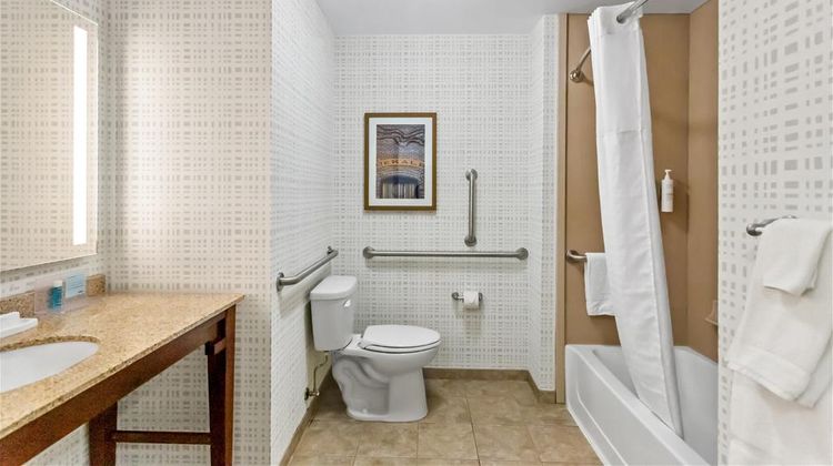 Hampton Inn DeKalb Room