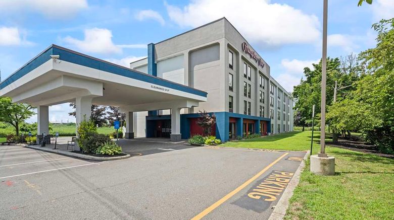 Hampton Inn Ridgefield Park-Meadowlands Exterior. Images powered by <a href="https://iceportal.shijigroup.com" target="_blank" rel="noopener">Ice Portal</a>.