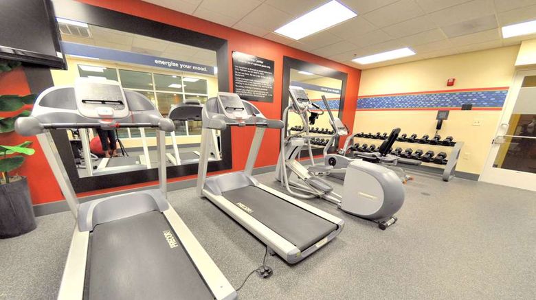 <b>Hampton Inn Richmond Airport Health</b>. Images powered by <a href="https://iceportal.shijigroup.com/" title="IcePortal" target="_blank">IcePortal</a>.