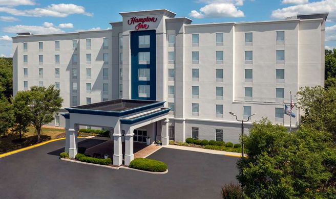 Hampton Inn Southpark Mall Exterior