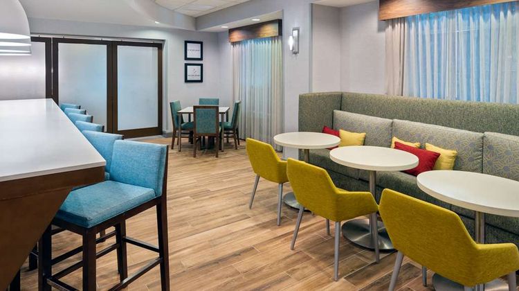Hampton Inn Southpark Mall Lobby