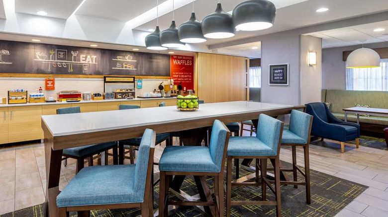 <b>Hampton Inn Mechanicsville Restaurant</b>. Images powered by <a href="https://iceportal.shijigroup.com/" title="IcePortal" target="_blank">IcePortal</a>.