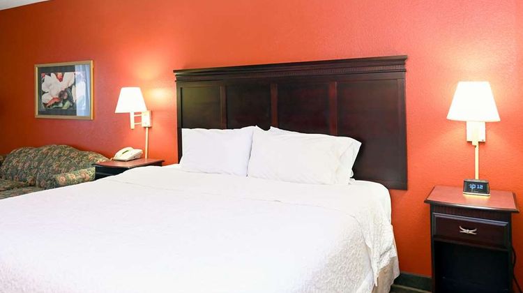 Hampton Inn Hull Street Room