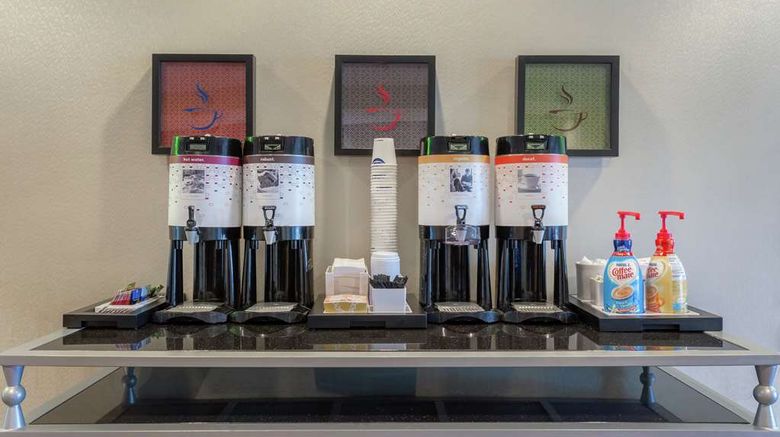 <b>Hampton Inn Richmond South Restaurant</b>. Images powered by <a href="https://iceportal.shijigroup.com/" title="IcePortal" target="_blank">IcePortal</a>.