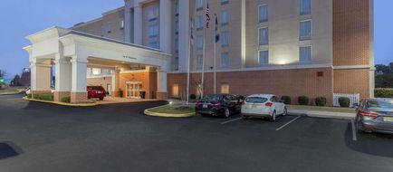 Hampton Inn Richmond South Exterior