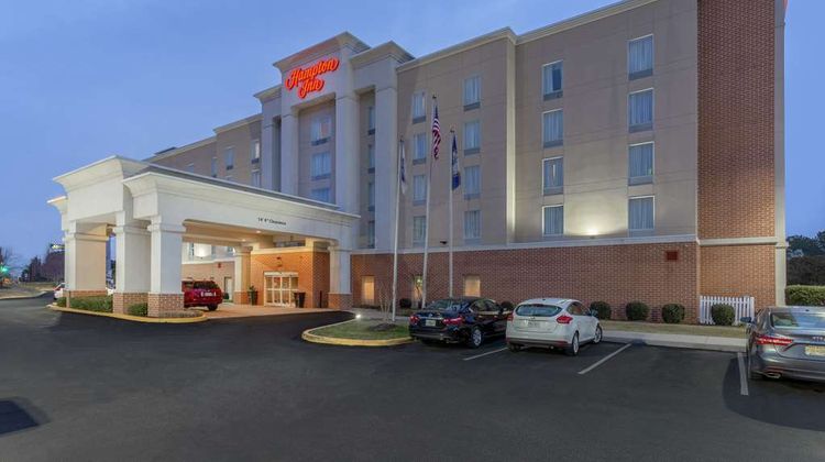 Hampton Inn Richmond South Exterior