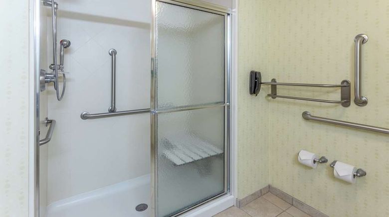 <b>Hampton Inn Richmond South Room</b>. Images powered by <a href="https://iceportal.shijigroup.com/" title="IcePortal" target="_blank">IcePortal</a>.