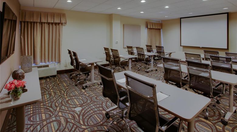 <b>Hampton Inn Richmond-West Meeting</b>. Images powered by <a href="https://iceportal.shijigroup.com/" title="IcePortal" target="_blank">IcePortal</a>.