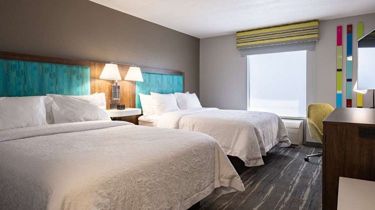 Hampton Inn Richfield Room