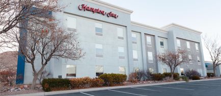 Hampton Inn Richfield Exterior