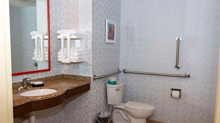 Hampton Inn & Suites Riverton Room