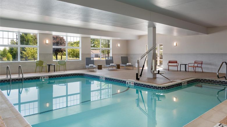 <b>Hampton Inn & Suites Rockland Pool</b>. Images powered by <a href="https://iceportal.shijigroup.com/" title="IcePortal" target="_blank">IcePortal</a>.