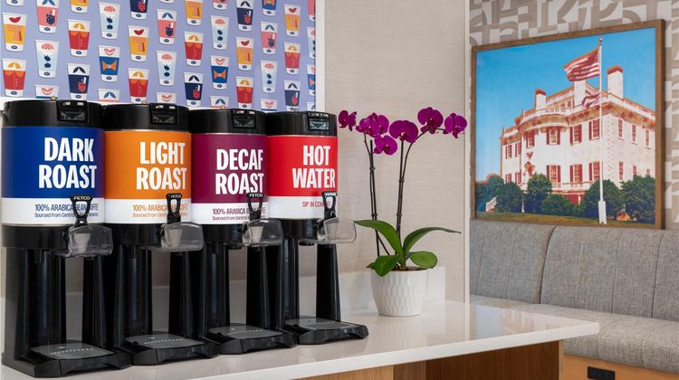 Hampton Inn & Suites Rockland Restaurant