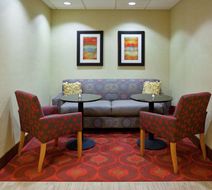 Hampton Inn Rockford Lobby