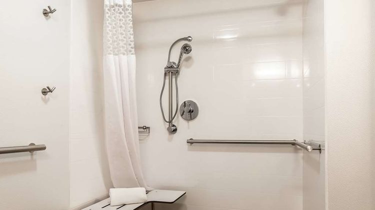 Hampton Inn Rockford Room