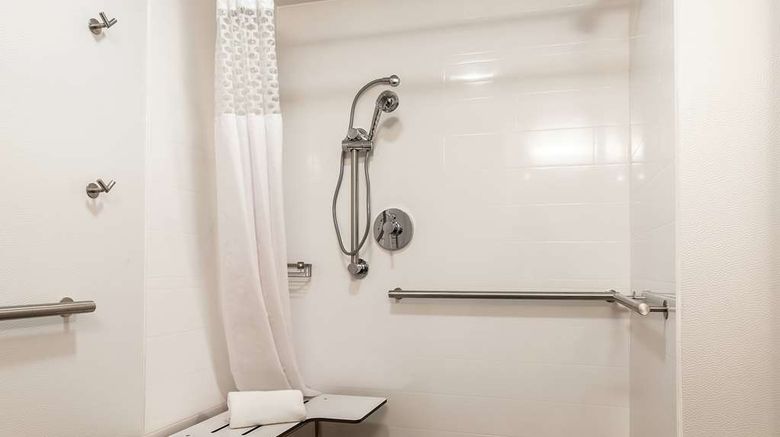 <b>Hampton Inn Rockford Room</b>. Images powered by <a href="https://iceportal.shijigroup.com/" title="IcePortal" target="_blank">IcePortal</a>.