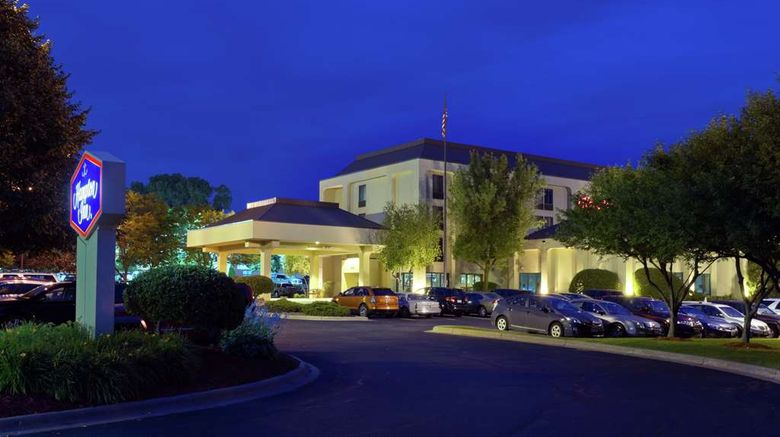 <b>Hampton Inn Rockford Exterior</b>. Images powered by <a href="https://iceportal.shijigroup.com/" title="IcePortal" target="_blank">IcePortal</a>.