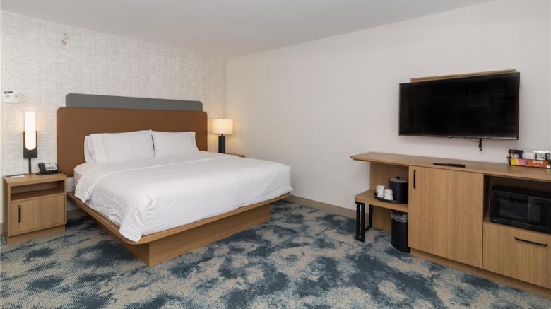 <b>Hampton Inn Rock Springs Room</b>. Images powered by <a href="https://iceportal.shijigroup.com/" title="IcePortal" target="_blank">IcePortal</a>.