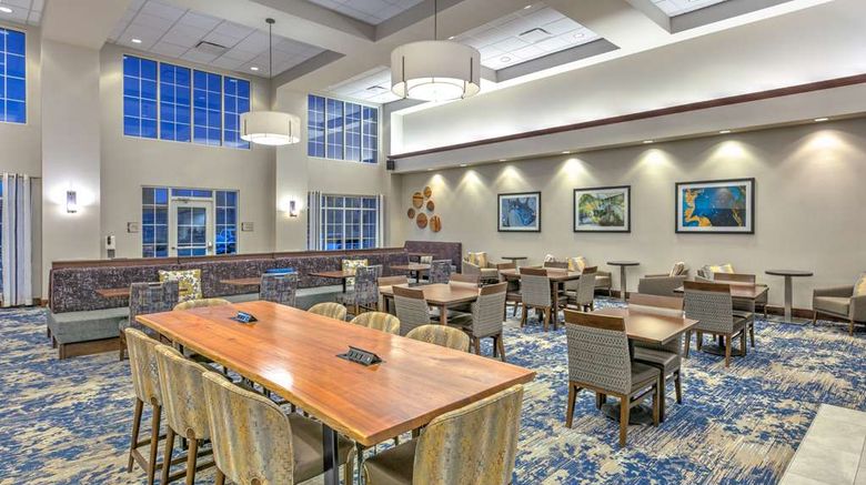 <b>Homewood Suites Rock Springs Lobby</b>. Images powered by <a href="https://iceportal.shijigroup.com/" title="IcePortal" target="_blank">IcePortal</a>.