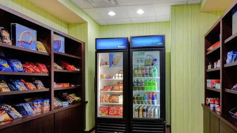 <b>Hampton Inn & Suites Adairsville Restaurant</b>. Images powered by <a href="https://iceportal.shijigroup.com/" title="IcePortal" target="_blank">IcePortal</a>.