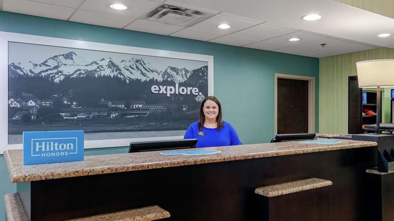 <b>Hampton Inn & Suites Adairsville Lobby</b>. Images powered by <a href="https://iceportal.shijigroup.com/" title="IcePortal" target="_blank">IcePortal</a>.