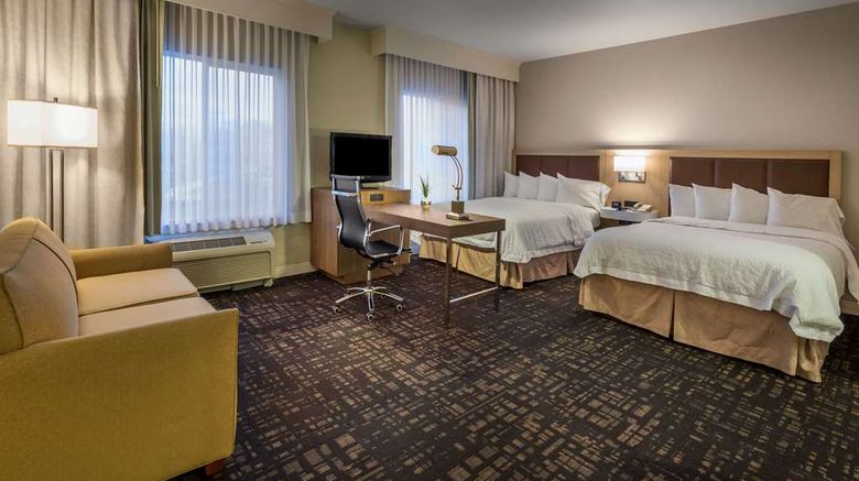 <b>Hampton Inn & Suites Reno Room</b>. Images powered by <a href="https://iceportal.shijigroup.com/" title="IcePortal" target="_blank">IcePortal</a>.