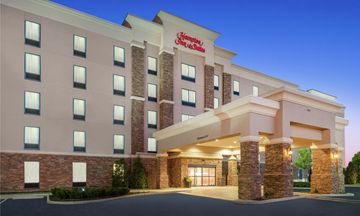 Hampton Inn & Suites, Roanoke Airport