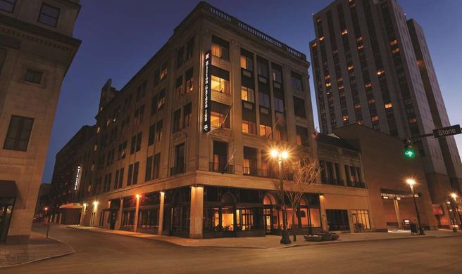 Hilton Garden Inn Rochester Downtown Exterior