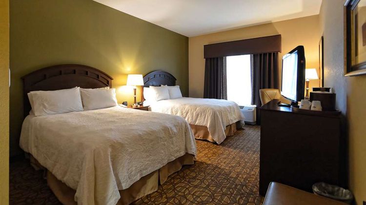 Hampton Inn Geneseo Room
