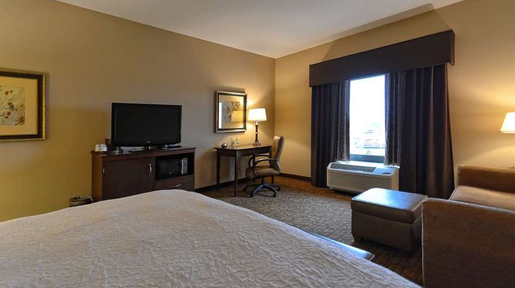 Hampton Inn Geneseo Room
